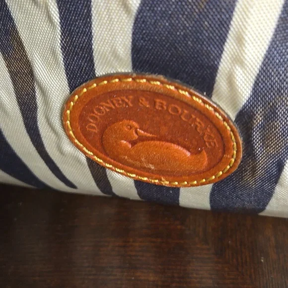 Dooney & Bourke Vtg Zebra Print Drawstring Bag - Picture 2 of 11
